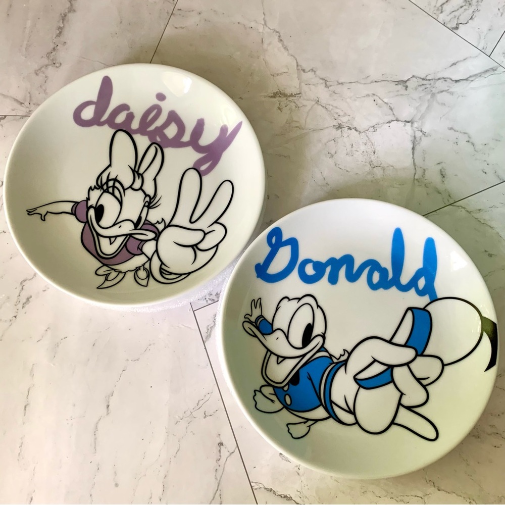 Disney Mickey Mouse & Friends ceramic 6 IN Appetizer Plates - Picture 3 of 5
